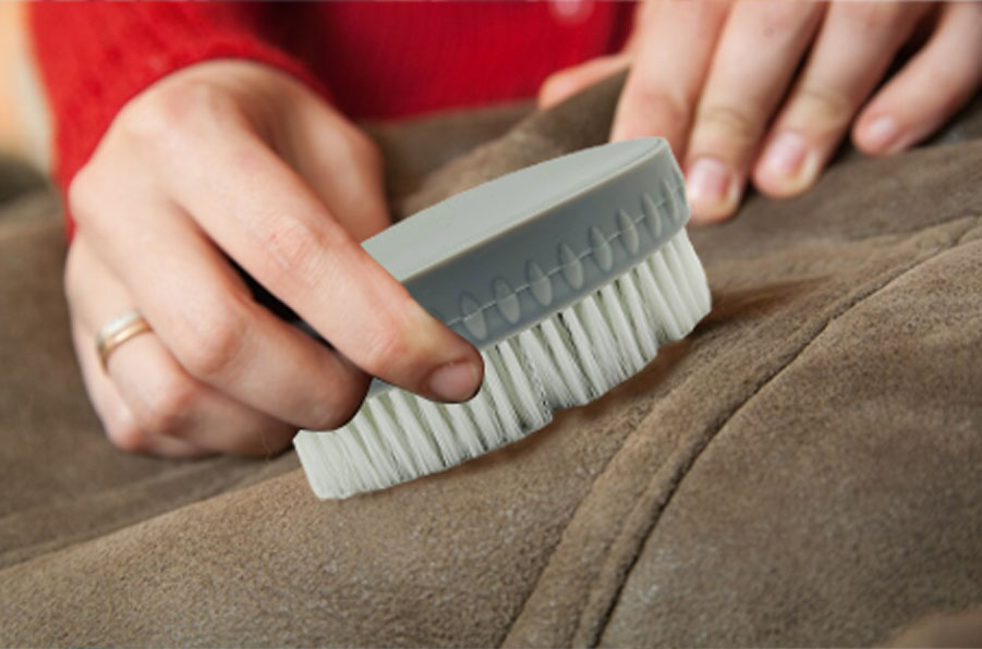 iron brush scrubber